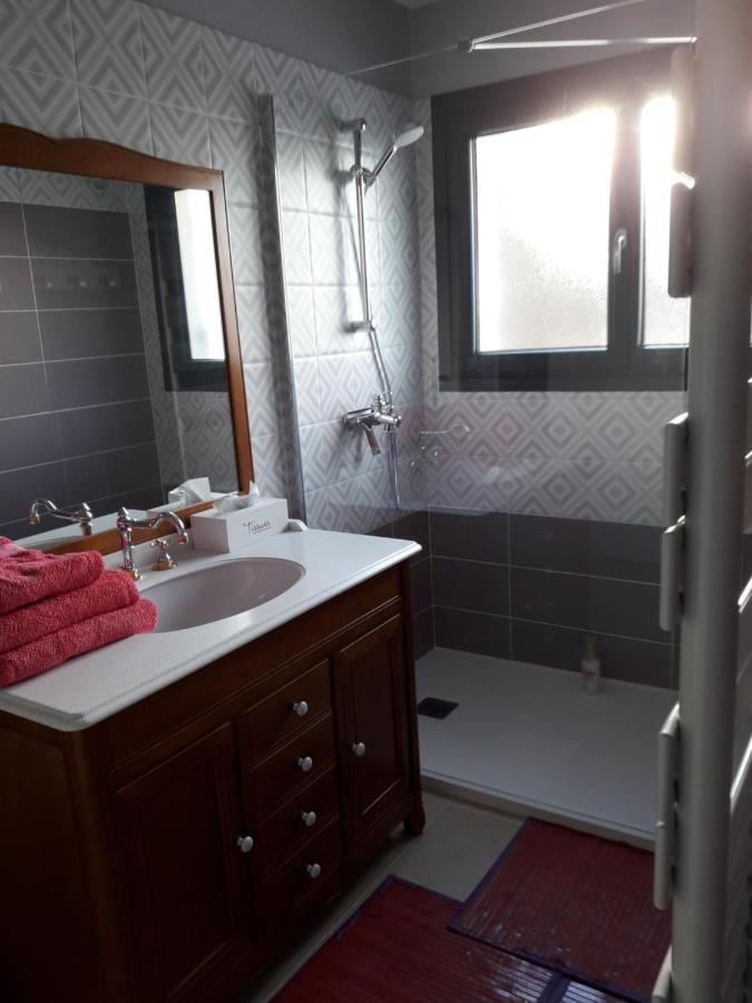 Le Mas Dei Rigaou Bed and Breakfast Tourtour Esterno foto