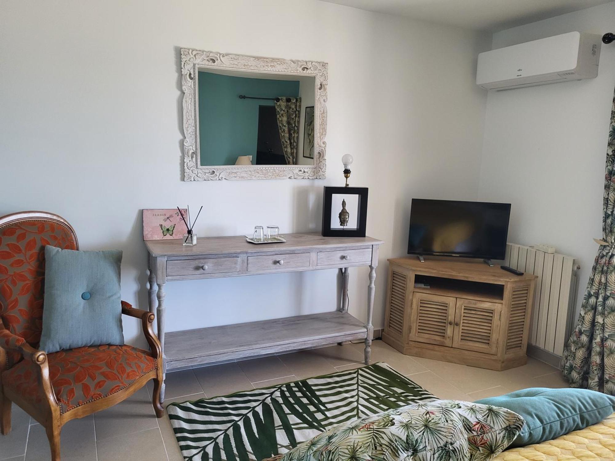 Le Mas Dei Rigaou Bed and Breakfast Tourtour Esterno foto