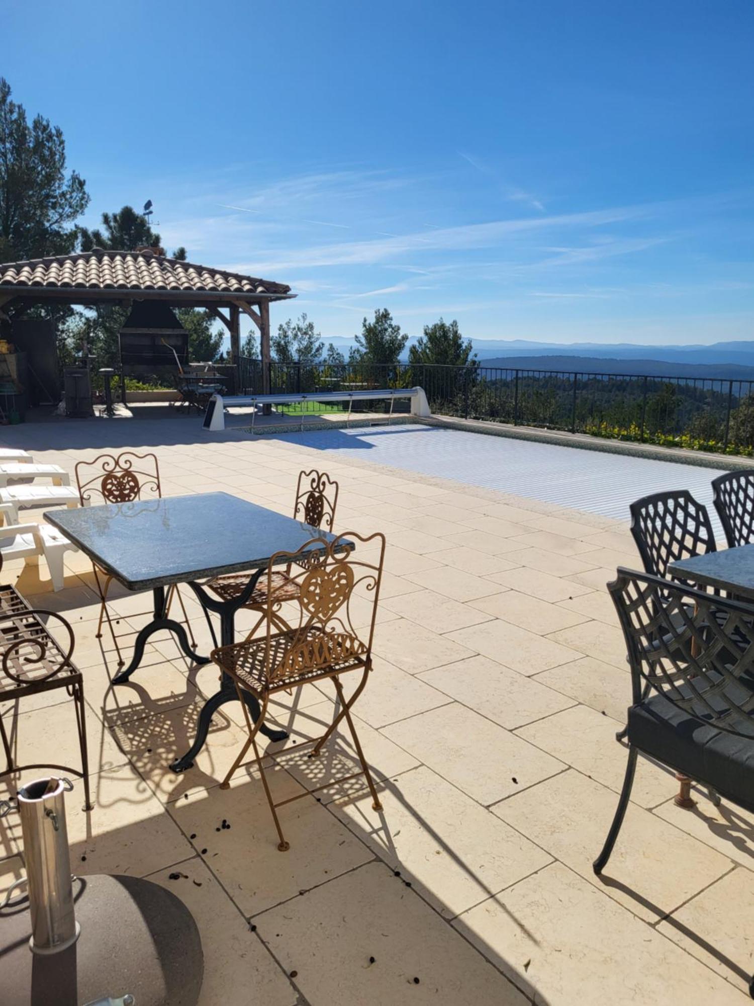 Le Mas Dei Rigaou Bed and Breakfast Tourtour Esterno foto